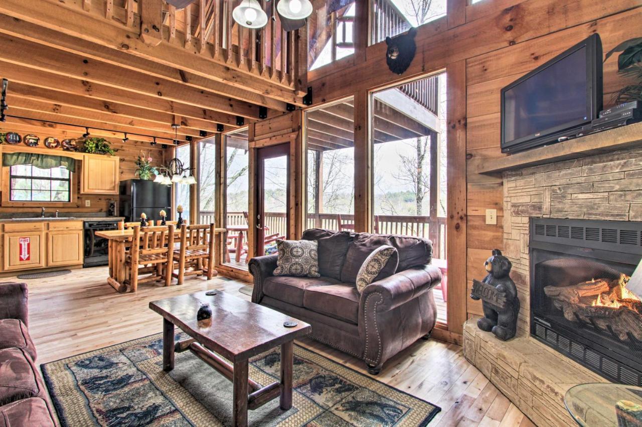 Sevierville Sanctuary Hot Tub, Pool Table And Deck! Exterior photo