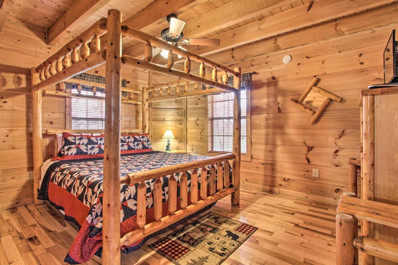 Sevierville Sanctuary Hot Tub, Pool Table And Deck! Exterior photo